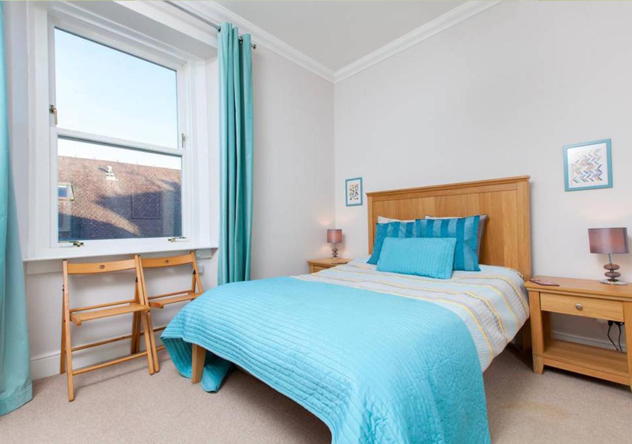 Bright And Modern Causewayside Apartamento *